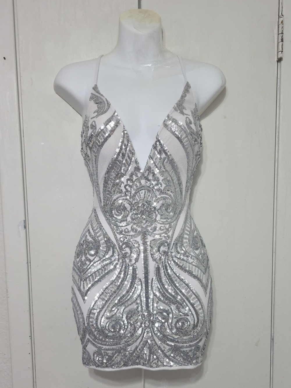 Windsor. Sequin Tied Corsette Back Mini Dress. Size XS. Made In China.